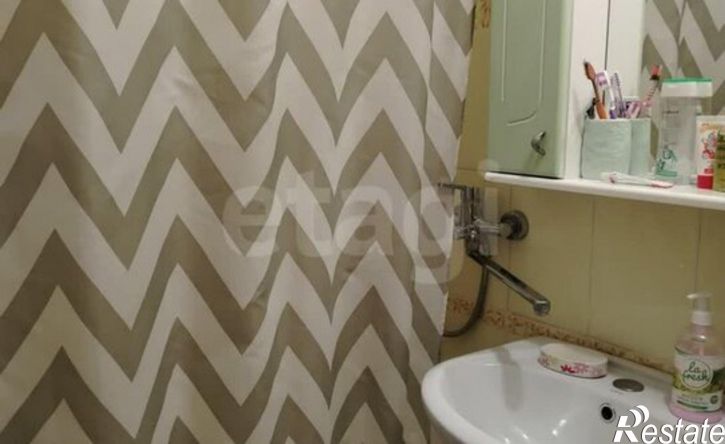 1-комн квартира улица Адмирала Ушакова, 20А,  д. 20А