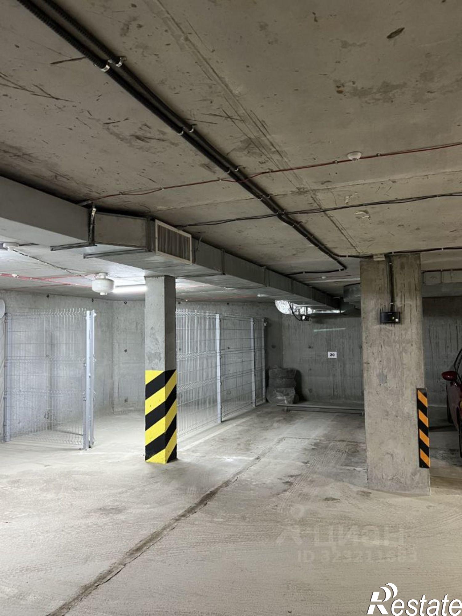 Купить гараж, место в паркинге за 1 160 020 рублей на ул Карла Модераха, 6