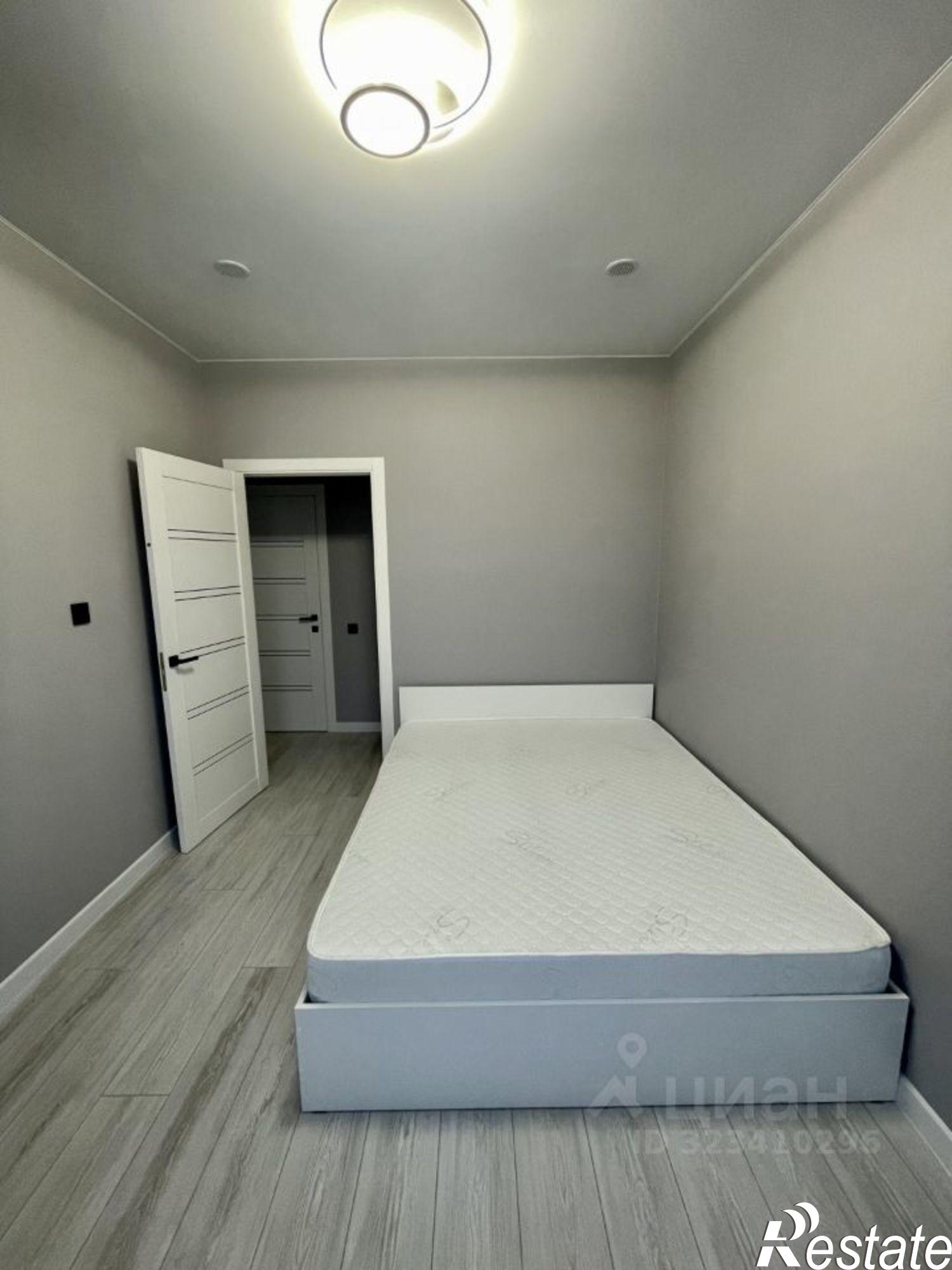 Сдать квартиру за 35 000 рублей на улица Малкова, 12