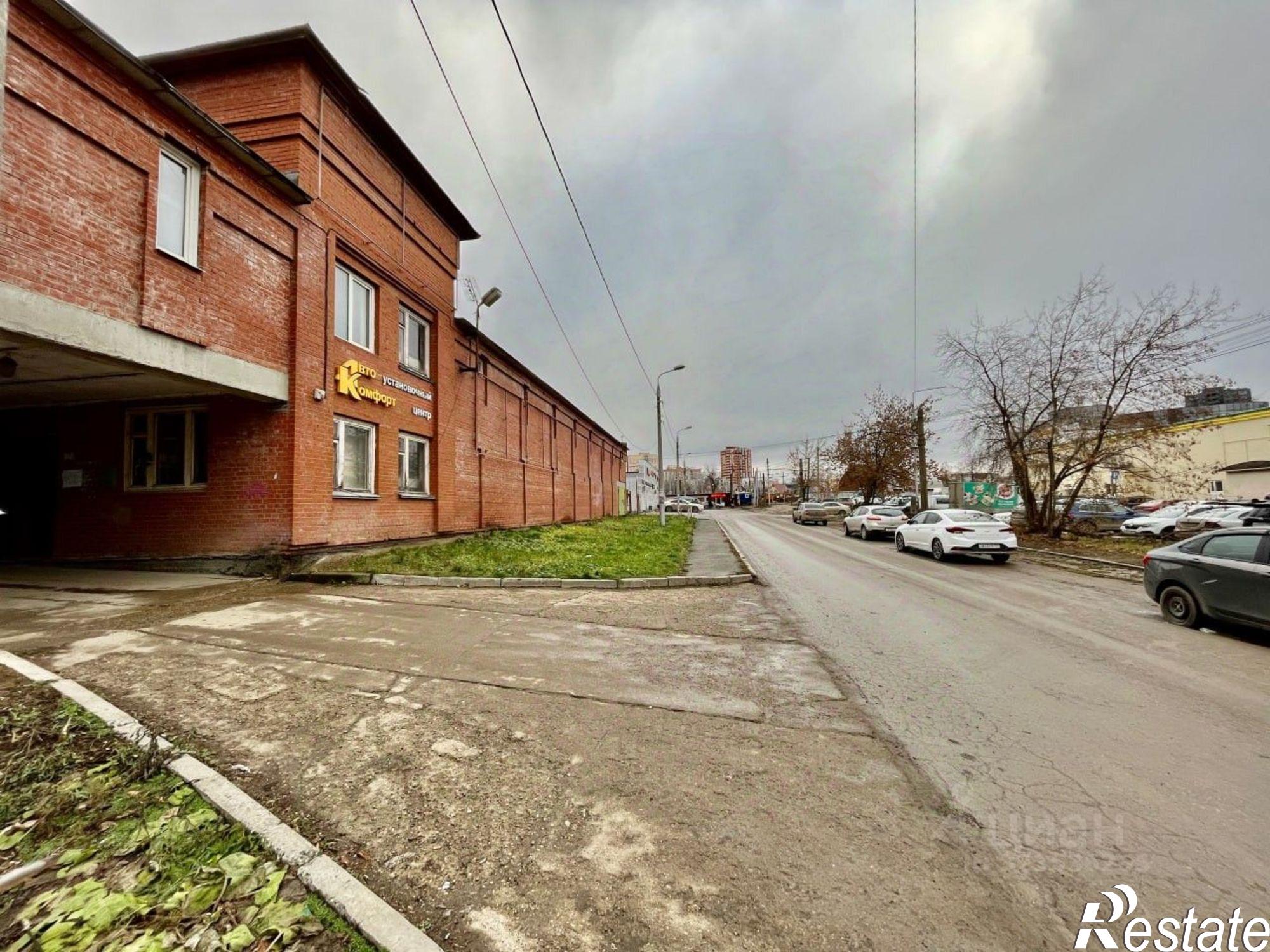 Сдать гараж, место в паркинге за 10 000 рублей на улица Мира, 31А