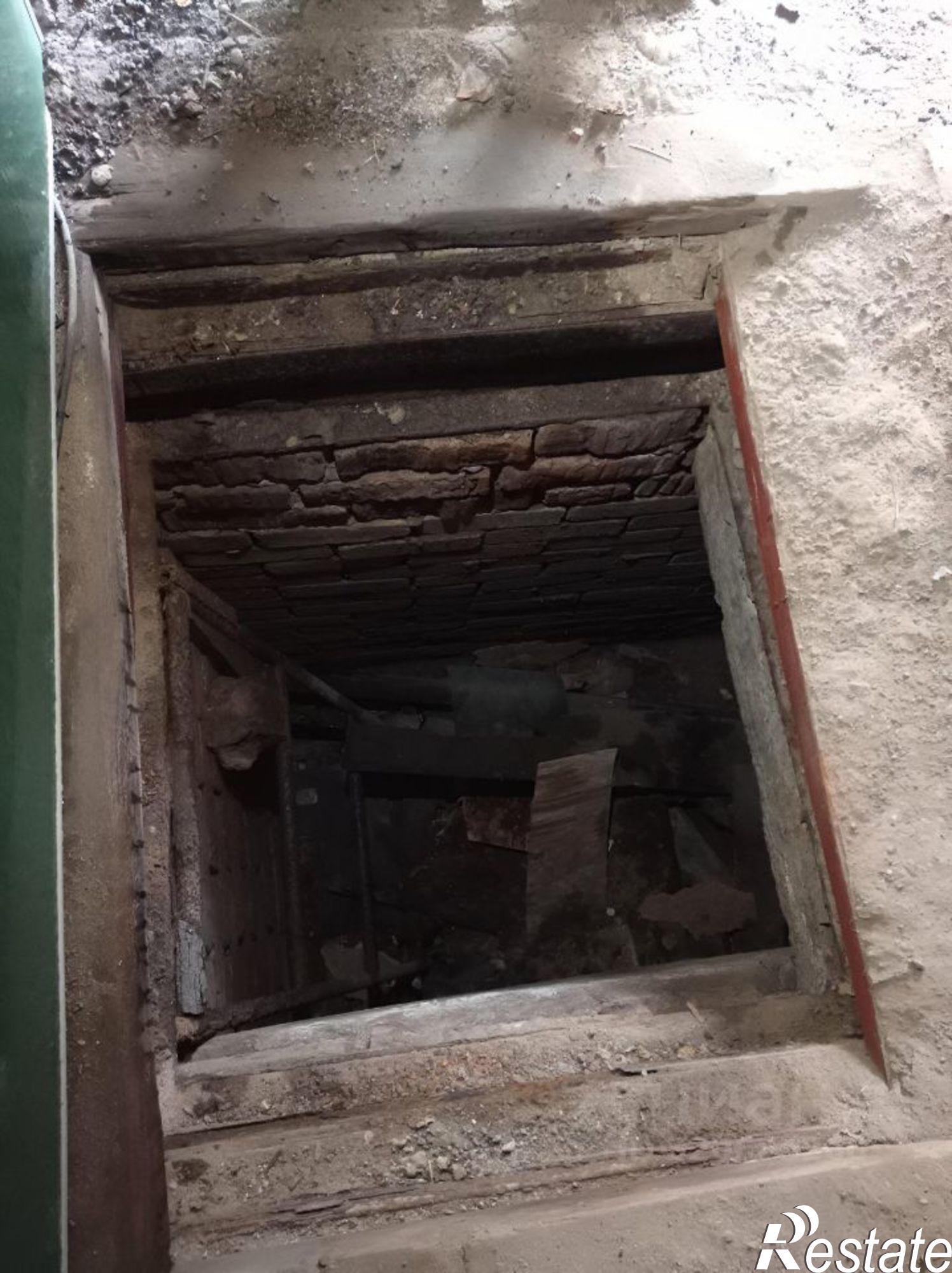 Купить гараж, место в паркинге за 1 400 000 рублей на ул Попова, 16А