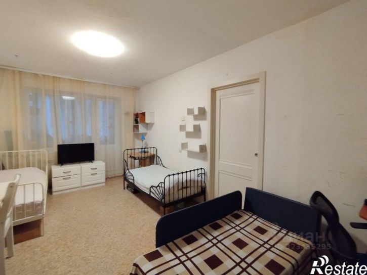 2-комн квартира улица Моторостроителей, 8,  д. 8