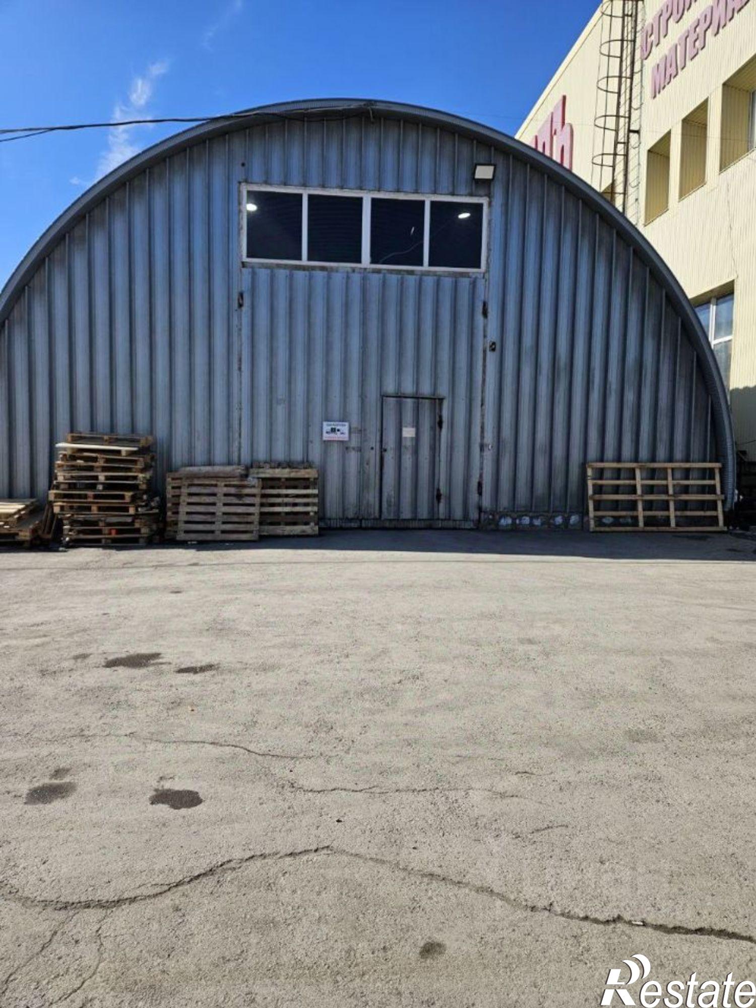 Купить помещение свободного назначения за 46 075 000 рублей на улица Героев Хасана, 105 к71