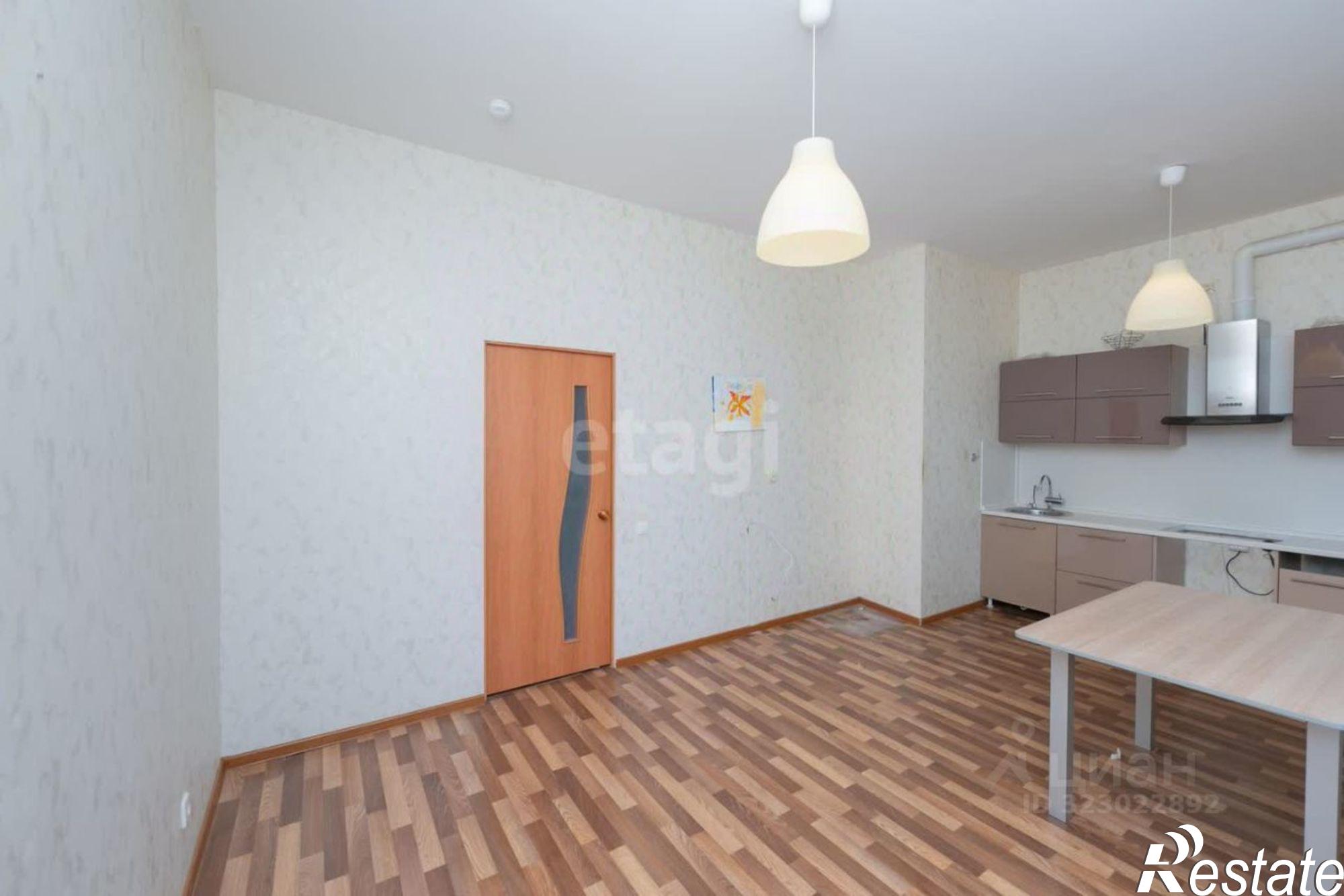 Купить квартиру за 15 000 000 рублей на Рабочая улица, 7