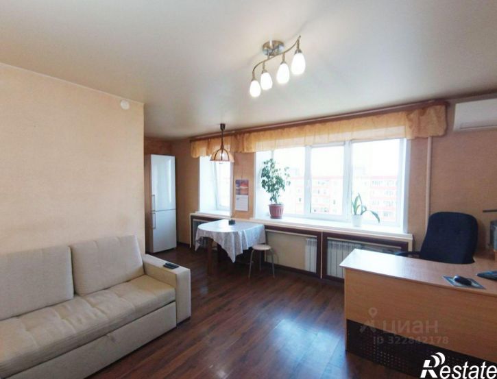 4-комн квартира улица Желябова, 10,  д. 10