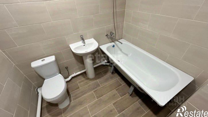 2-комн квартира Серебристая улица, 12,  д. 12