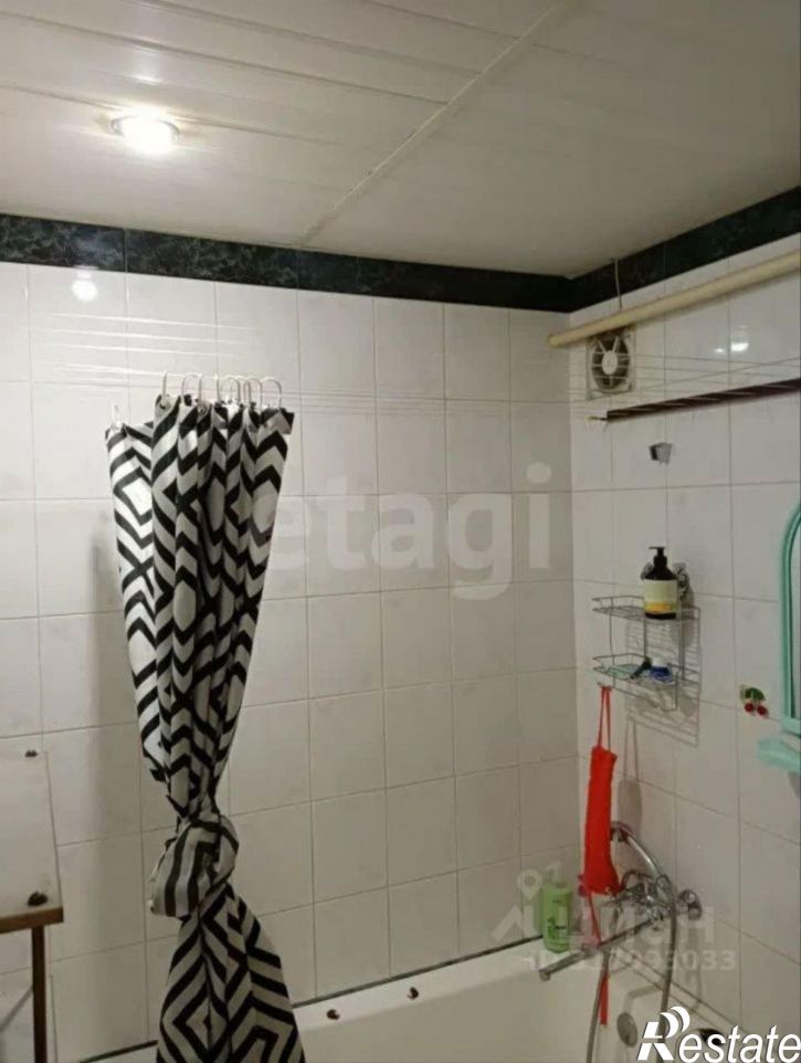 2-комн квартира улица Нефтяников, 3,  д. 3