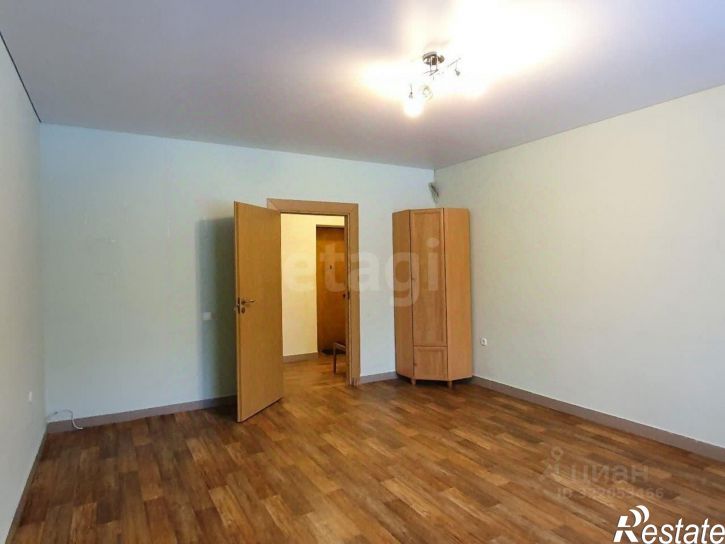 2-комн квартира улица Олега Кошевого, 33,  д. 33