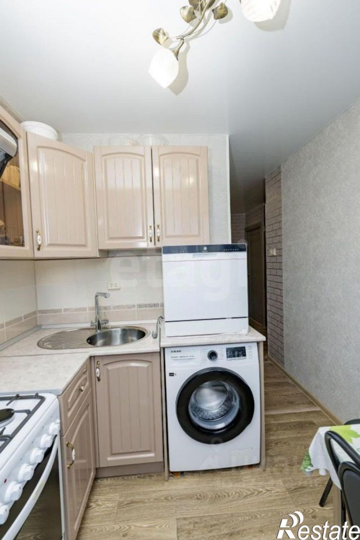 2-комн квартира Химградская улица, 51,  д. 51