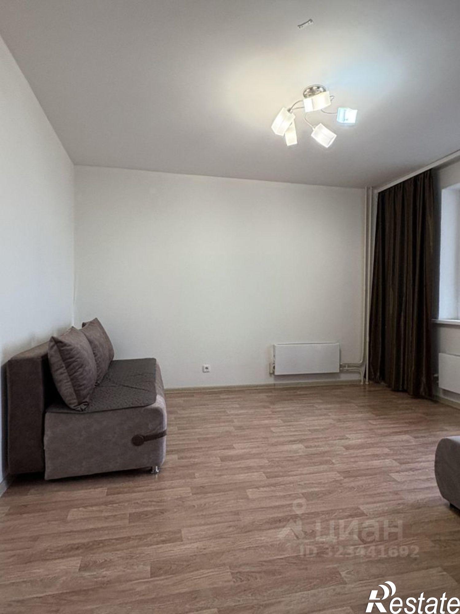 Сдать квартиру за 35 000 рублей на Рабочая улица, 9В