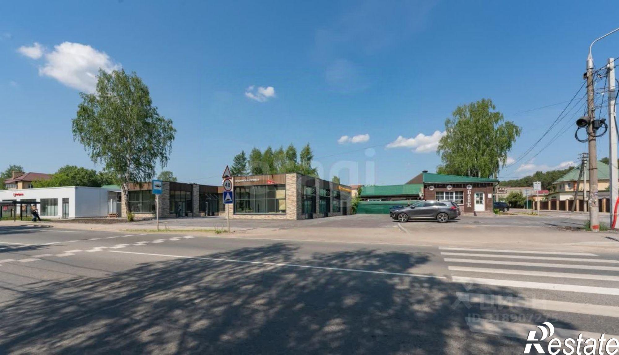 Сдать торговое помещение за 76 000 рублей на 1-я Красноборская улица, 35