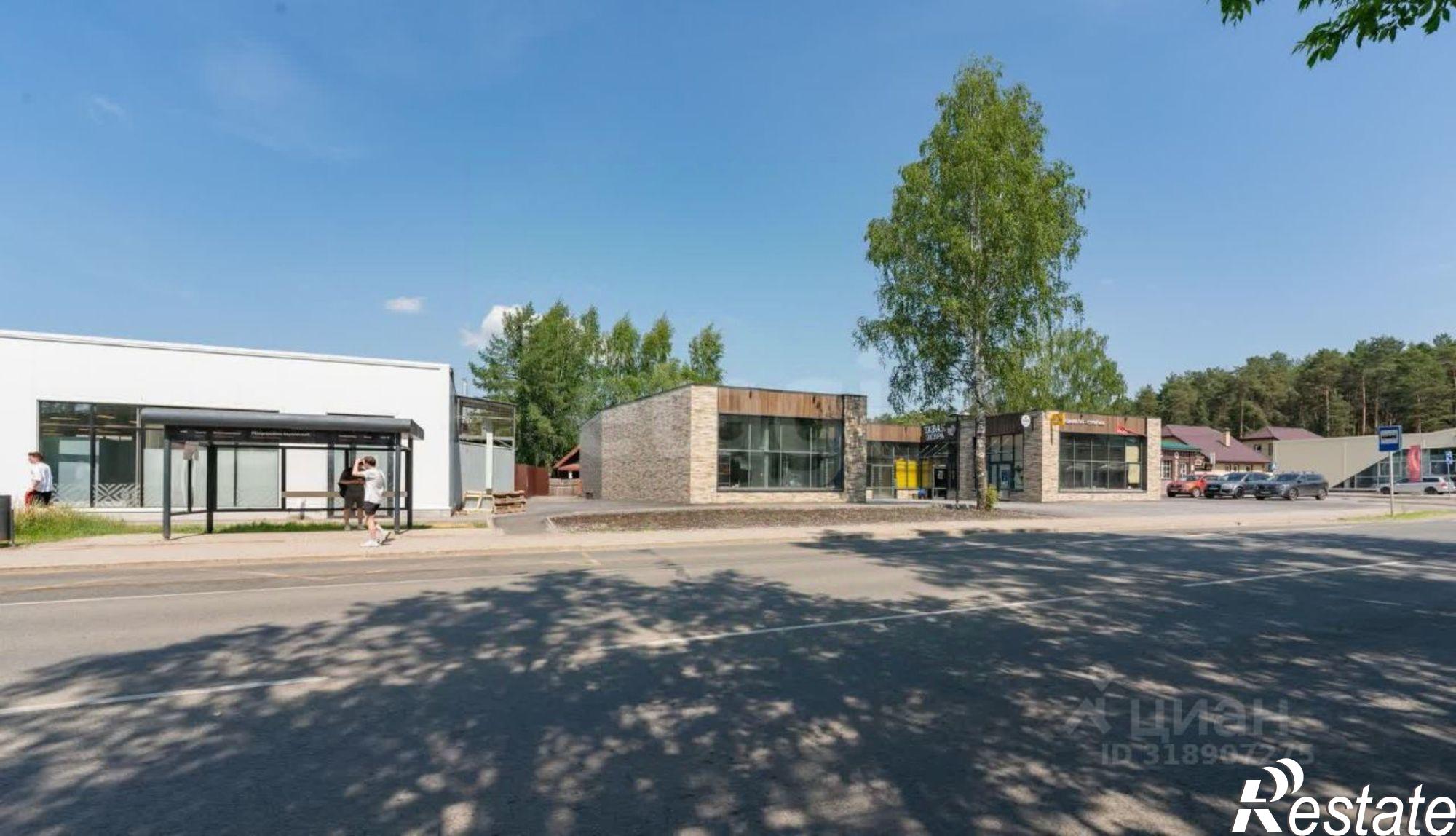 Сдать торговое помещение за 76 000 рублей на 1-я Красноборская улица, 35