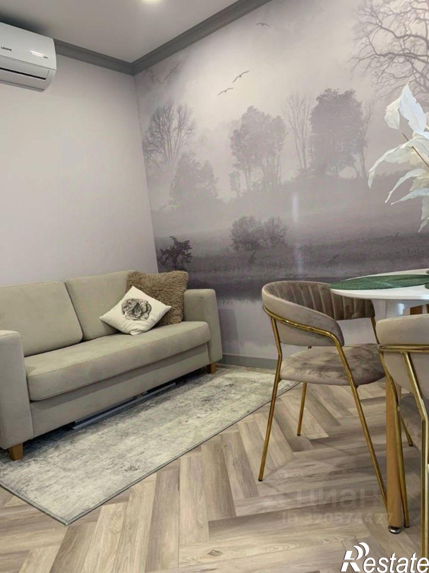 Сдать квартиру за 70 000 рублей на улица Шмидта, 56