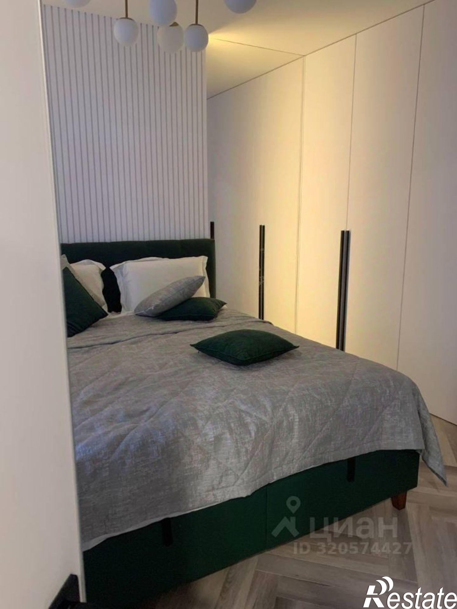 Сдать квартиру за 70 000 рублей на улица Шмидта, 56