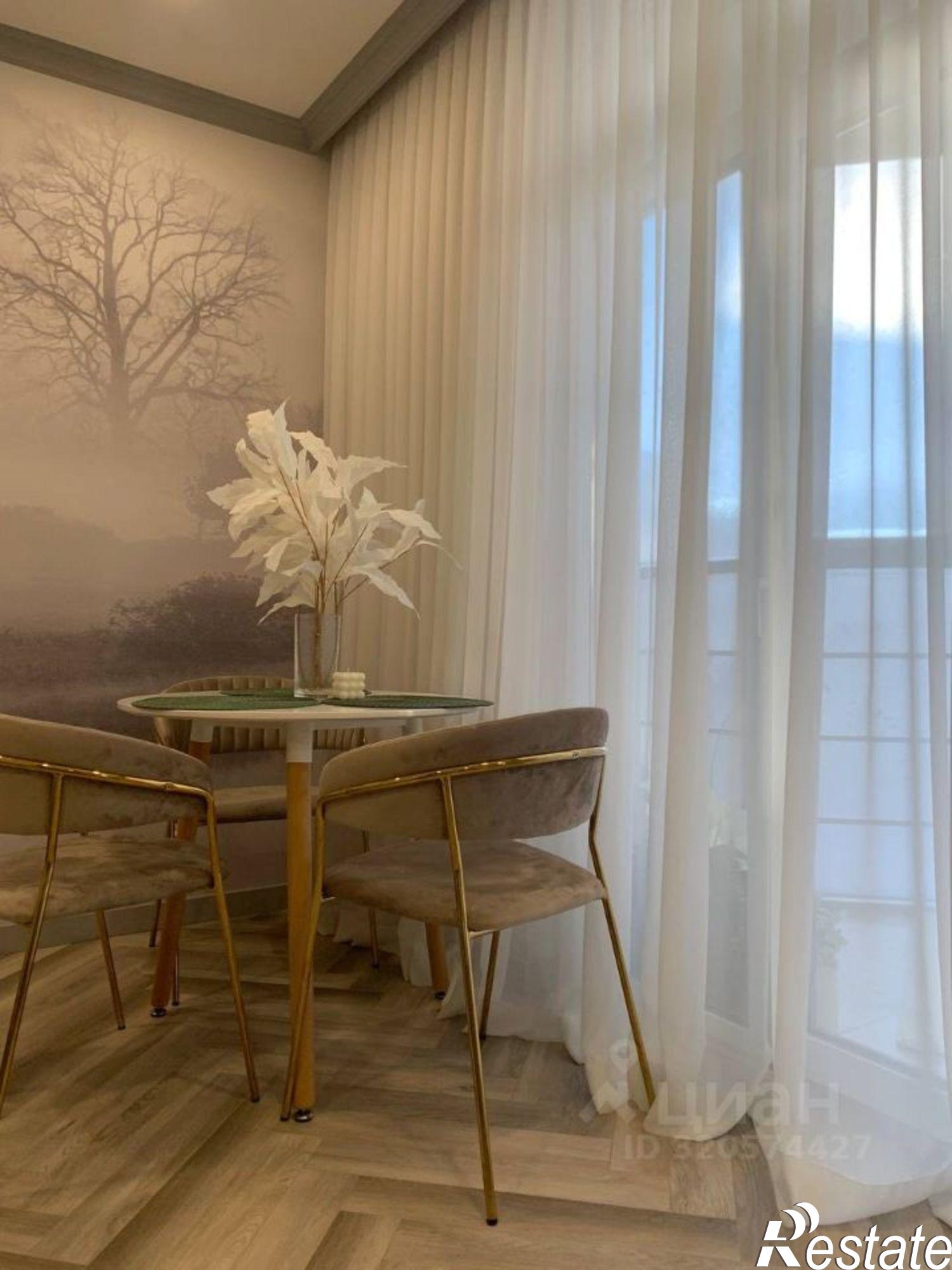 Сдать квартиру за 70 000 рублей на улица Шмидта, 56