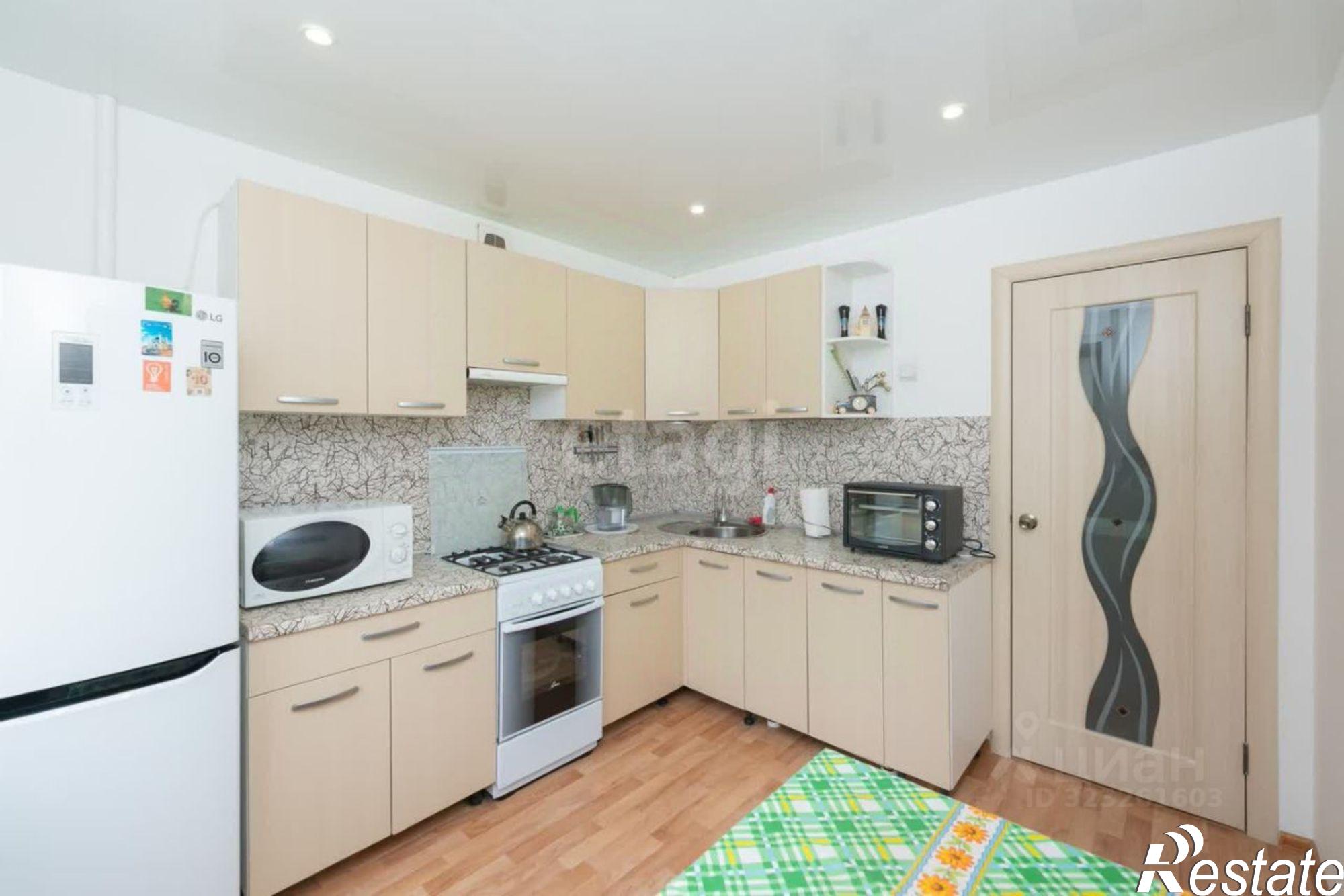 Сдать квартиру за 40 000 рублей на шоссе Космонавтов, 131