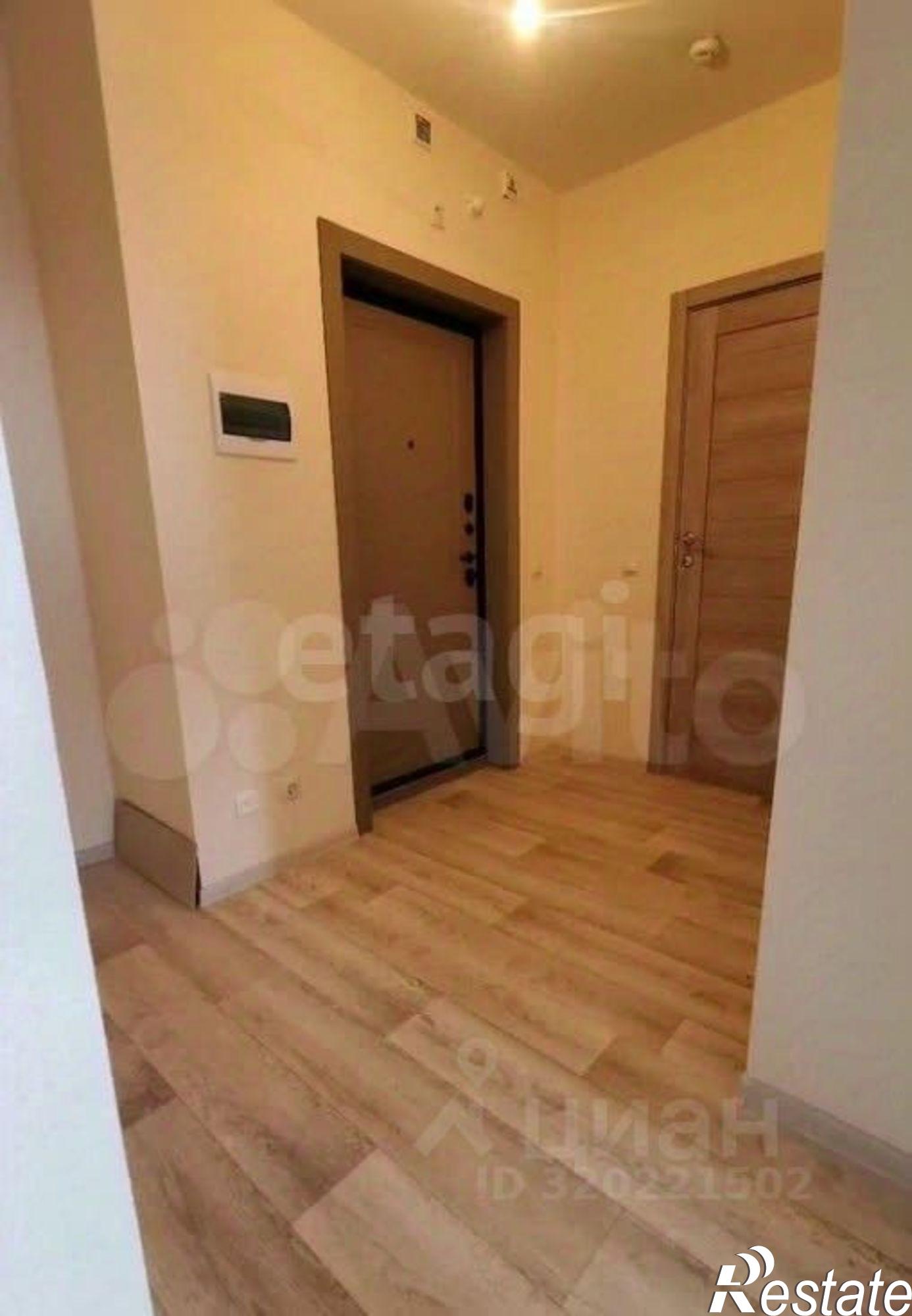 Сдать квартиру за 27 000 рублей на Серебристая улица, 16