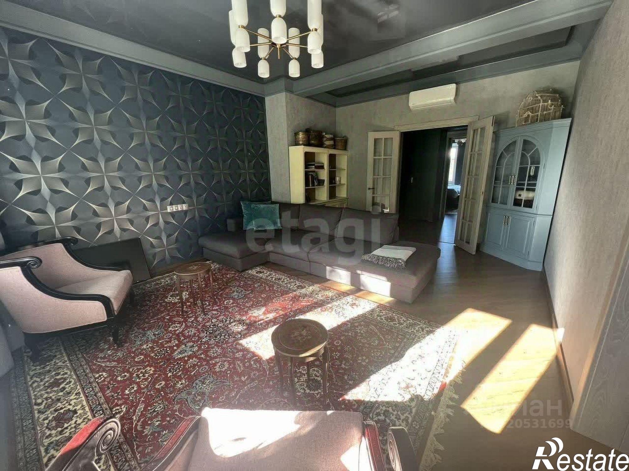 Сдать квартиру за 100 000 рублей на улица 25 Октября, 8