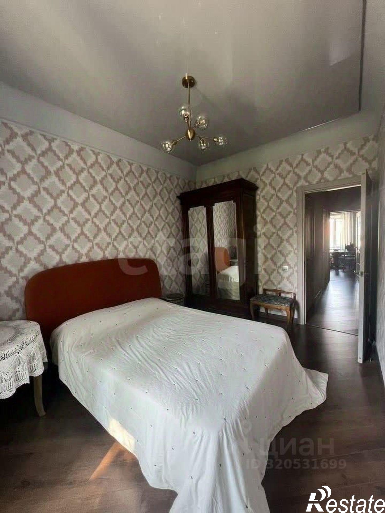 Сдать квартиру за 100 000 рублей на улица 25 Октября, 8