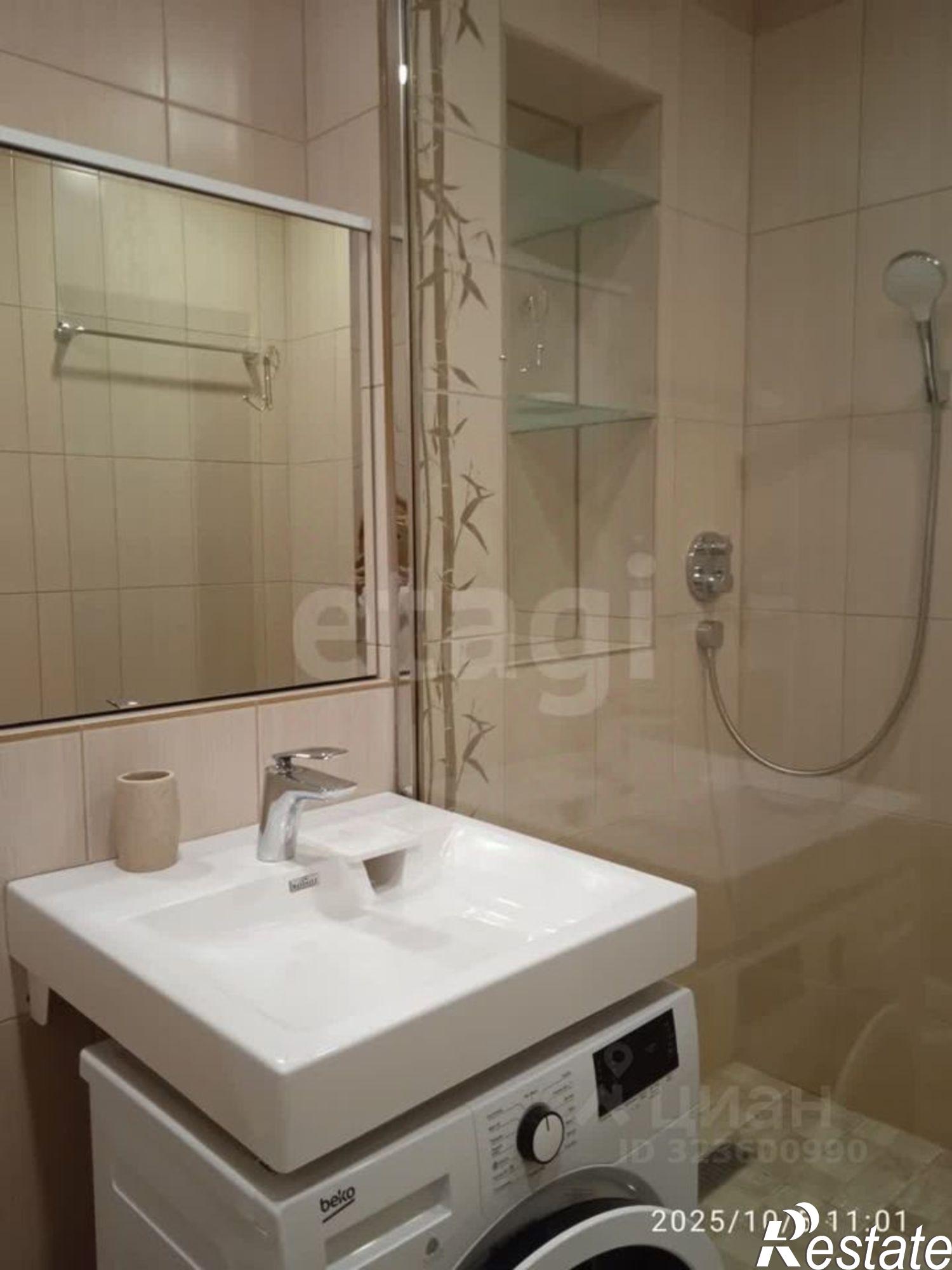 Сдать квартиру за 33 000 рублей на улица Елькина, 39