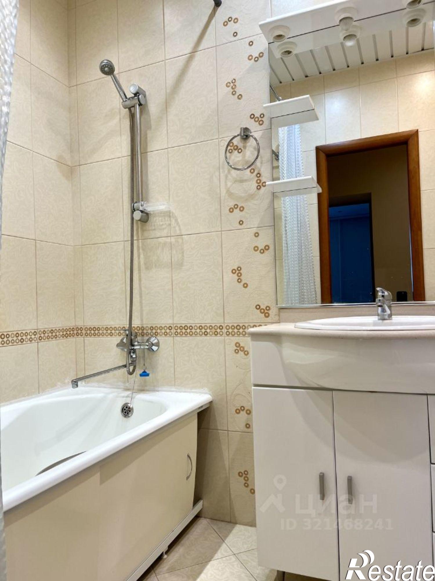 Купить квартиру за 10 000 000 рублей на Краснофлотская улица, 33