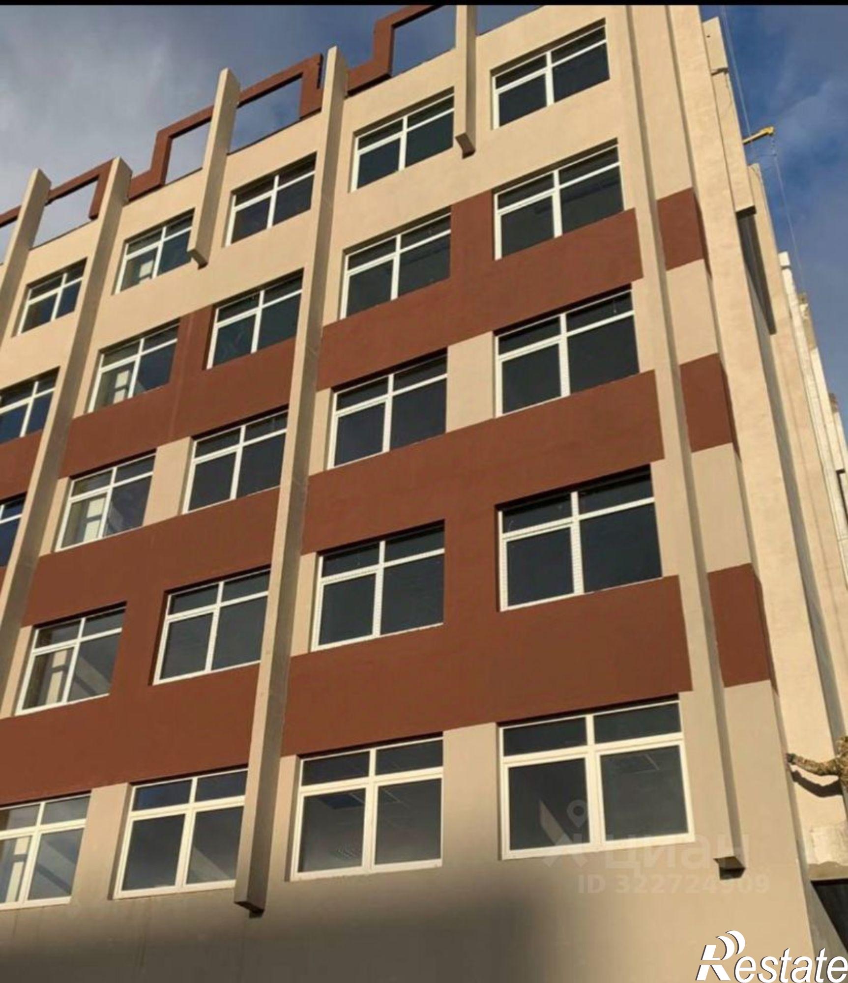 Купить офис, помещение под офис за 21 988 900 рублей на улица Крылова, 36