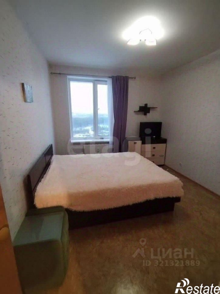 3-комн квартира улица Фрезеровщиков, 94,  д. 94