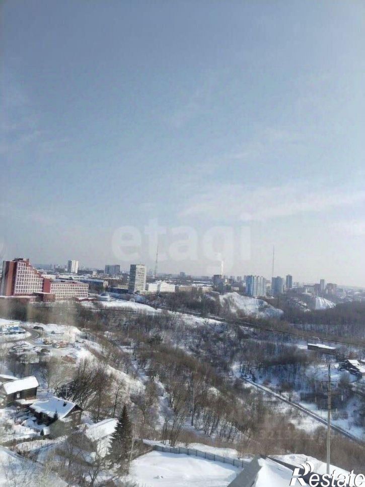 3-комн квартира улица Фрезеровщиков, 94,  д. 94