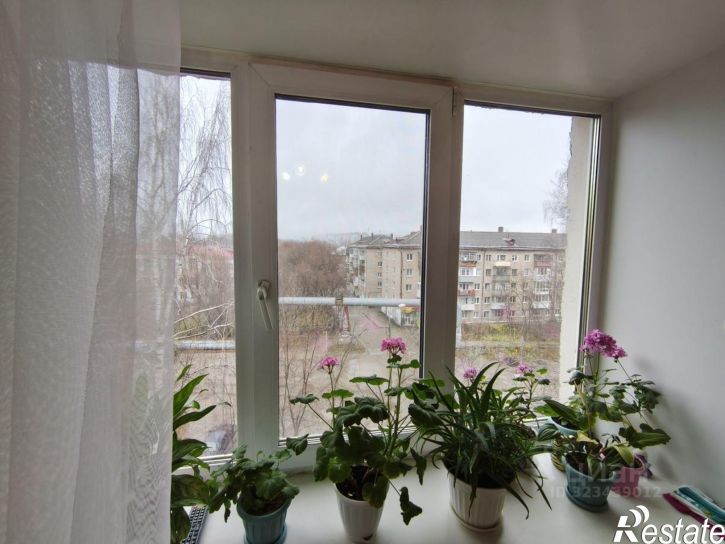 Комната улица Льва Шатрова, 1,  д. 1