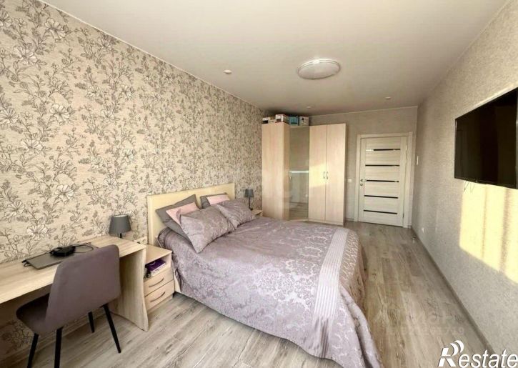 3-комн квартира улица Сакко и Ванцетти, 111,  д. 111