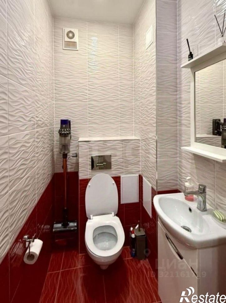 3-комн квартира улица Сакко и Ванцетти, 111,  д. 111