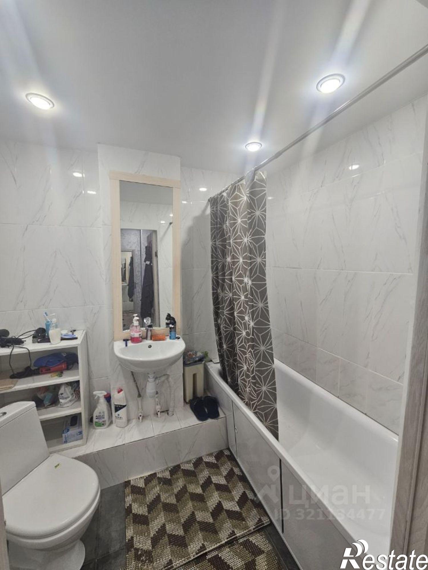 Сдать квартиру за 32 000 рублей на ул Карла Модераха, 8