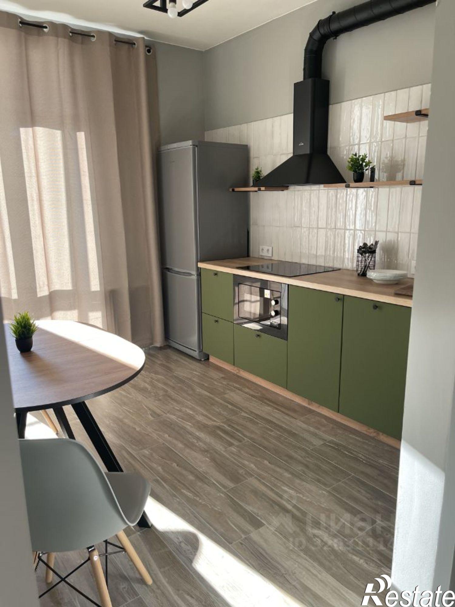 Сдать квартиру за 35 000 рублей на Стахановская улица, 52А