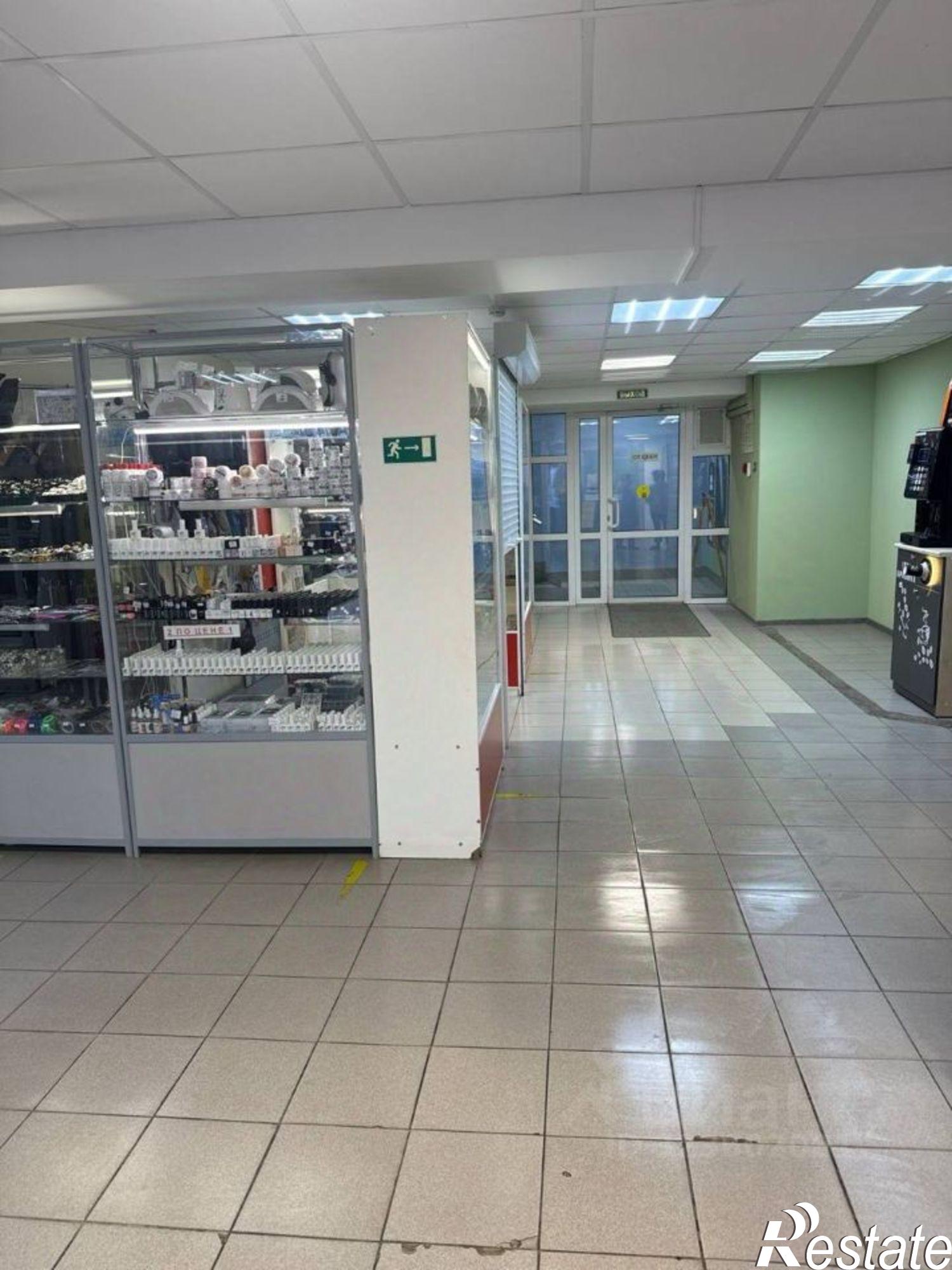 Сдать торговое помещение за 50 000 рублей на ул Архитектора Свиязева, 30