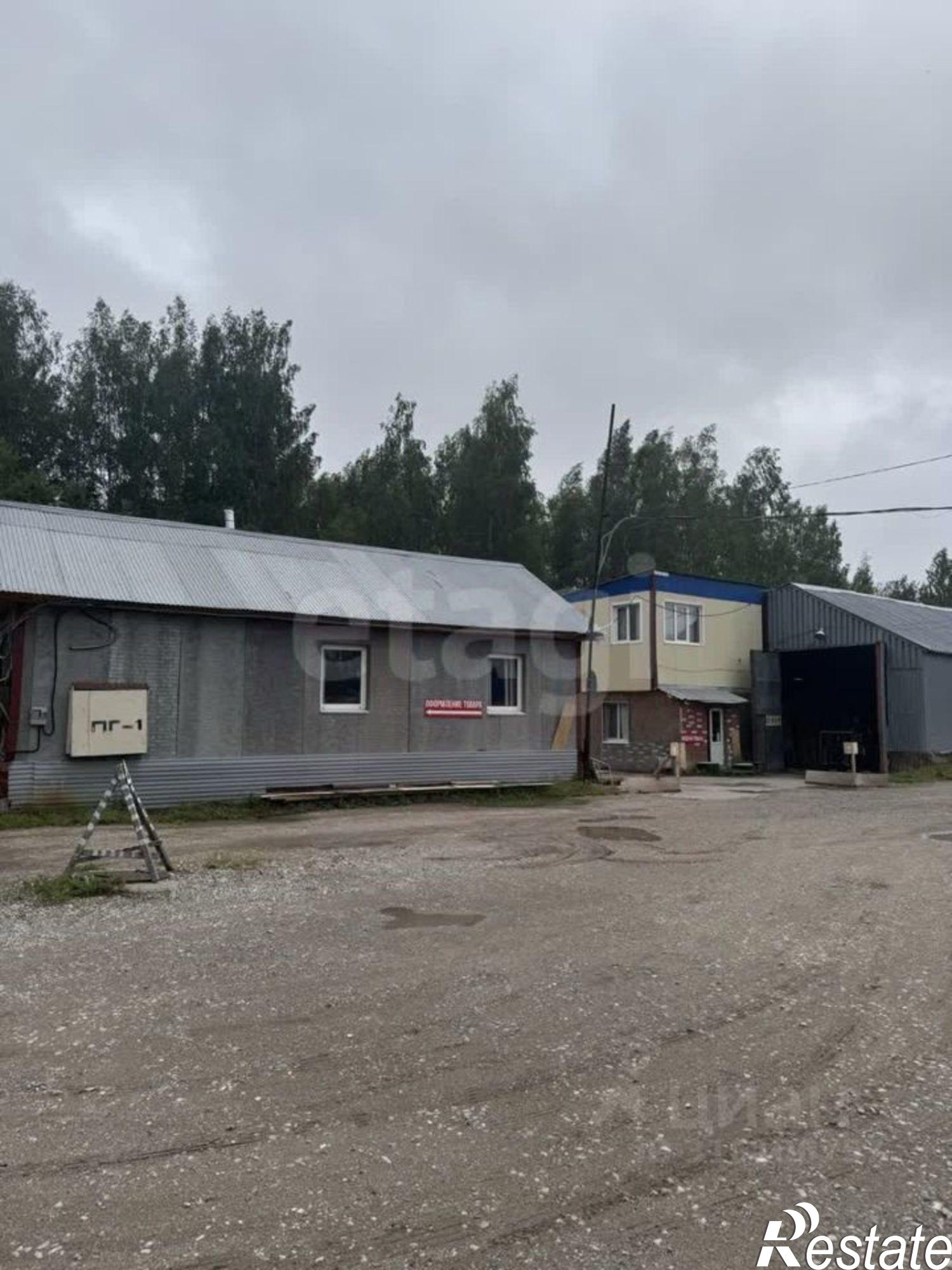 Купить складское помещение за 47 001 300 рублей на ул Соликамская, 319