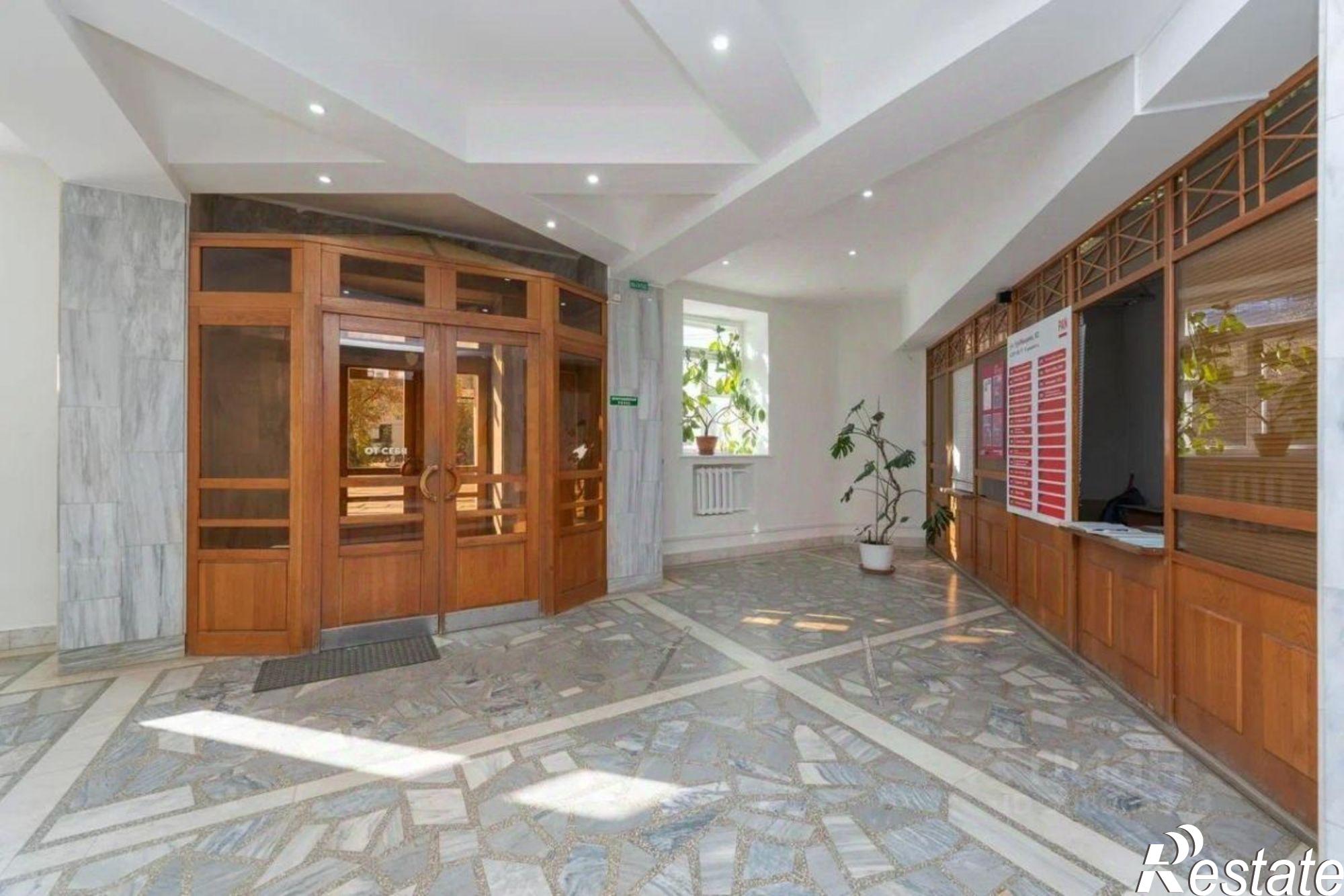 Купить помещение свободного назначения за 36 378 000 рублей на ул Куйбышева, 82