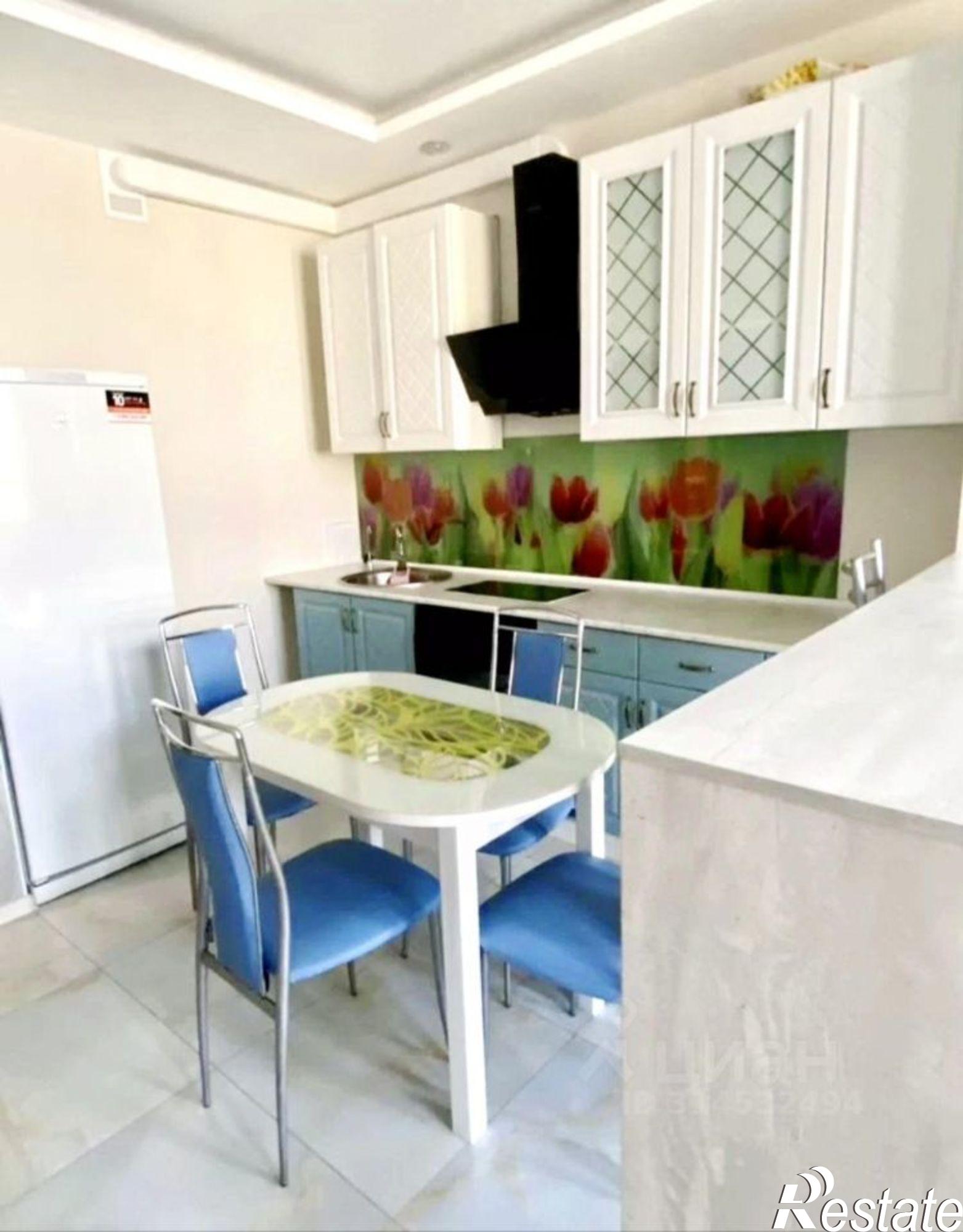 Сдать квартиру за 35 000 рублей на улица Карпинского, 50