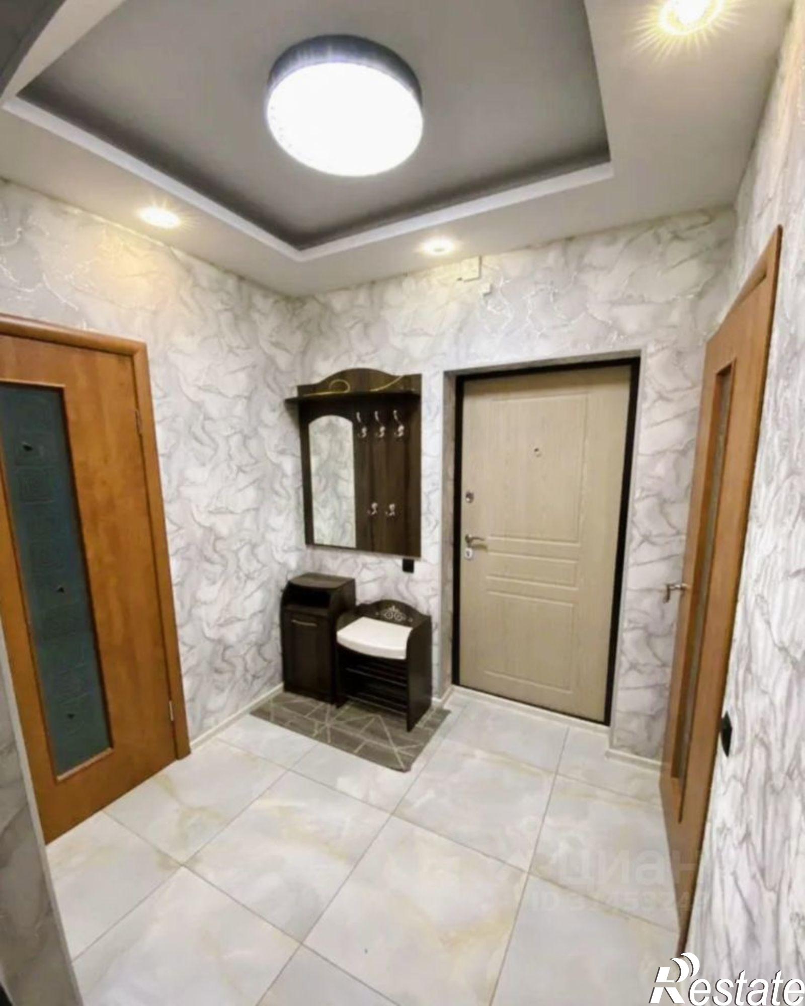 Сдать квартиру за 35 000 рублей на улица Карпинского, 50