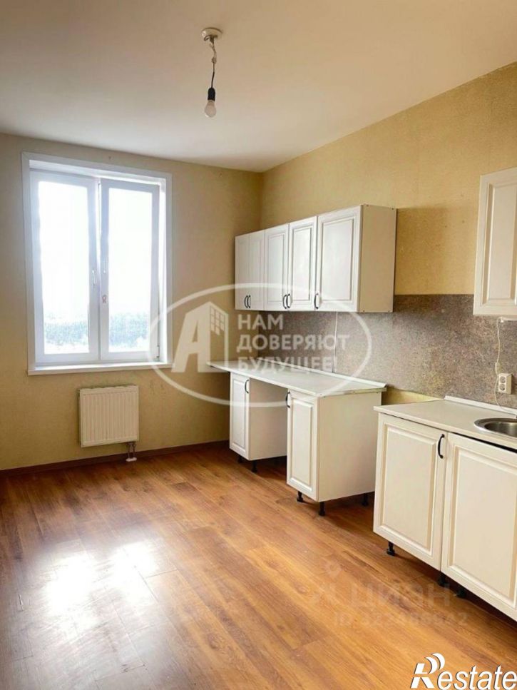 3-комн квартира ул Грибоедова, 74,  д. 74