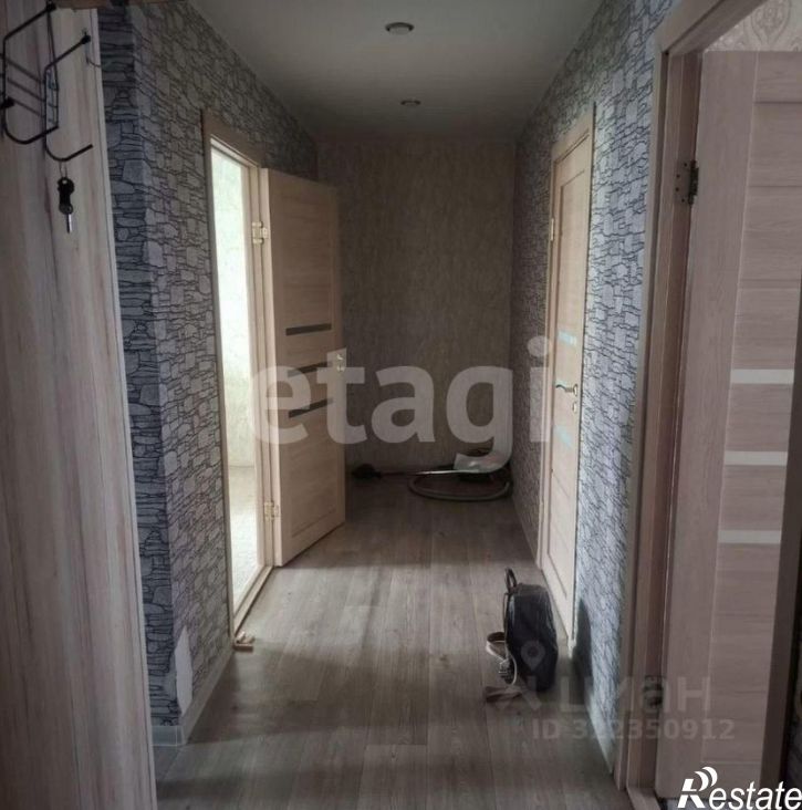 3-комн квартира улица Адмирала Ушакова, 57/1,  д. 57/1