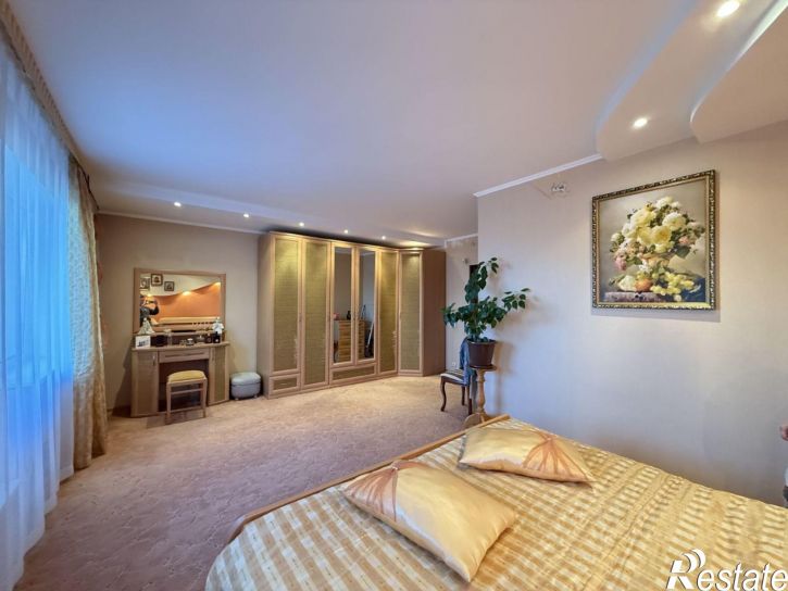 3-комн квартира ул Сысольская, 10/4,  д. 10/4