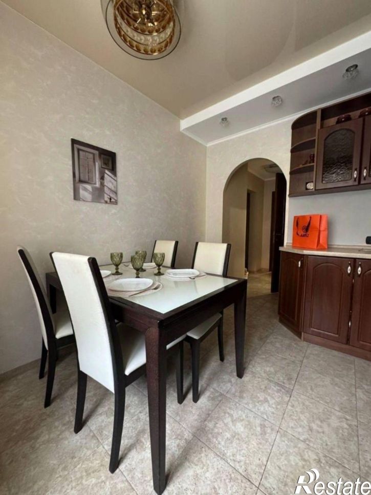 3-комн квартира улица Яблочкова, 23,  д. 23