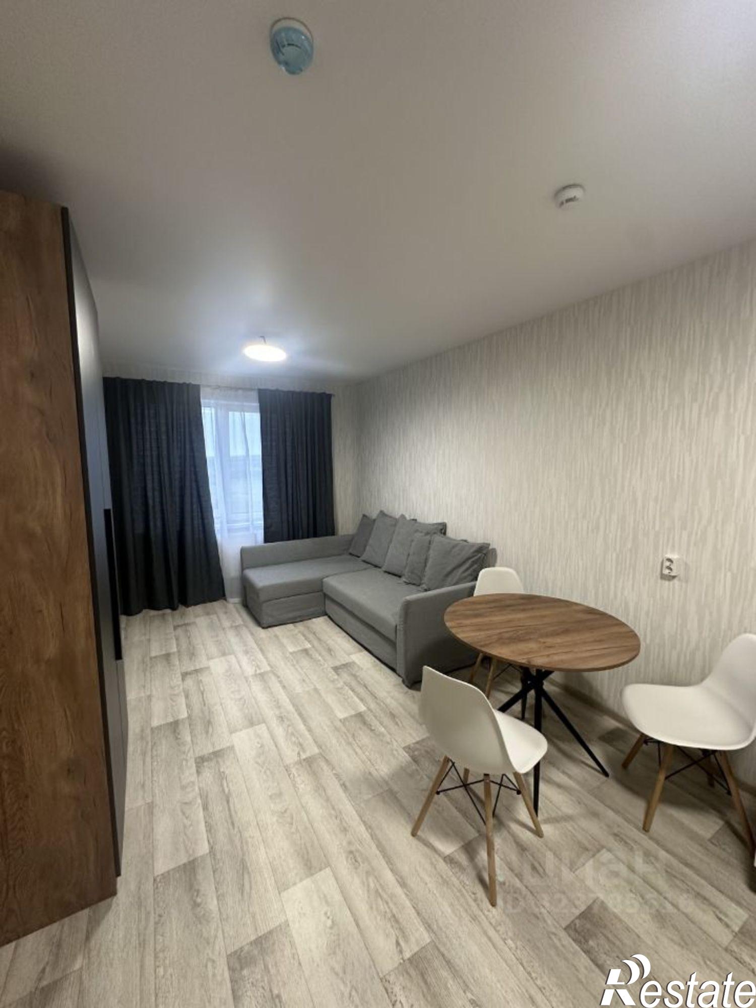 Сдать квартиру за 35 000 рублей на Серебристая улица, 7