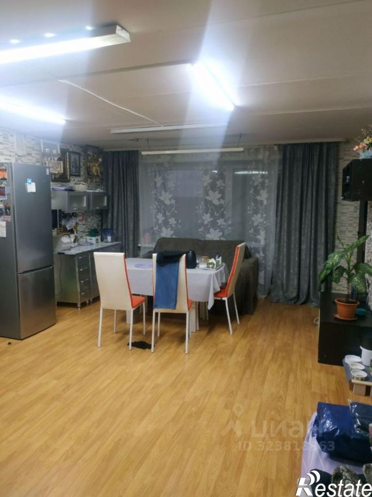 Комната б-р Гагарина, 38,  д. 38