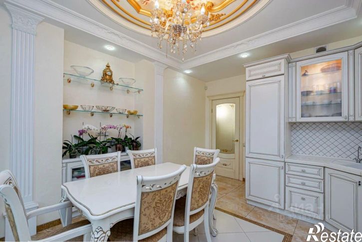 4-комн квартира улица Революции, 21,  д. 21