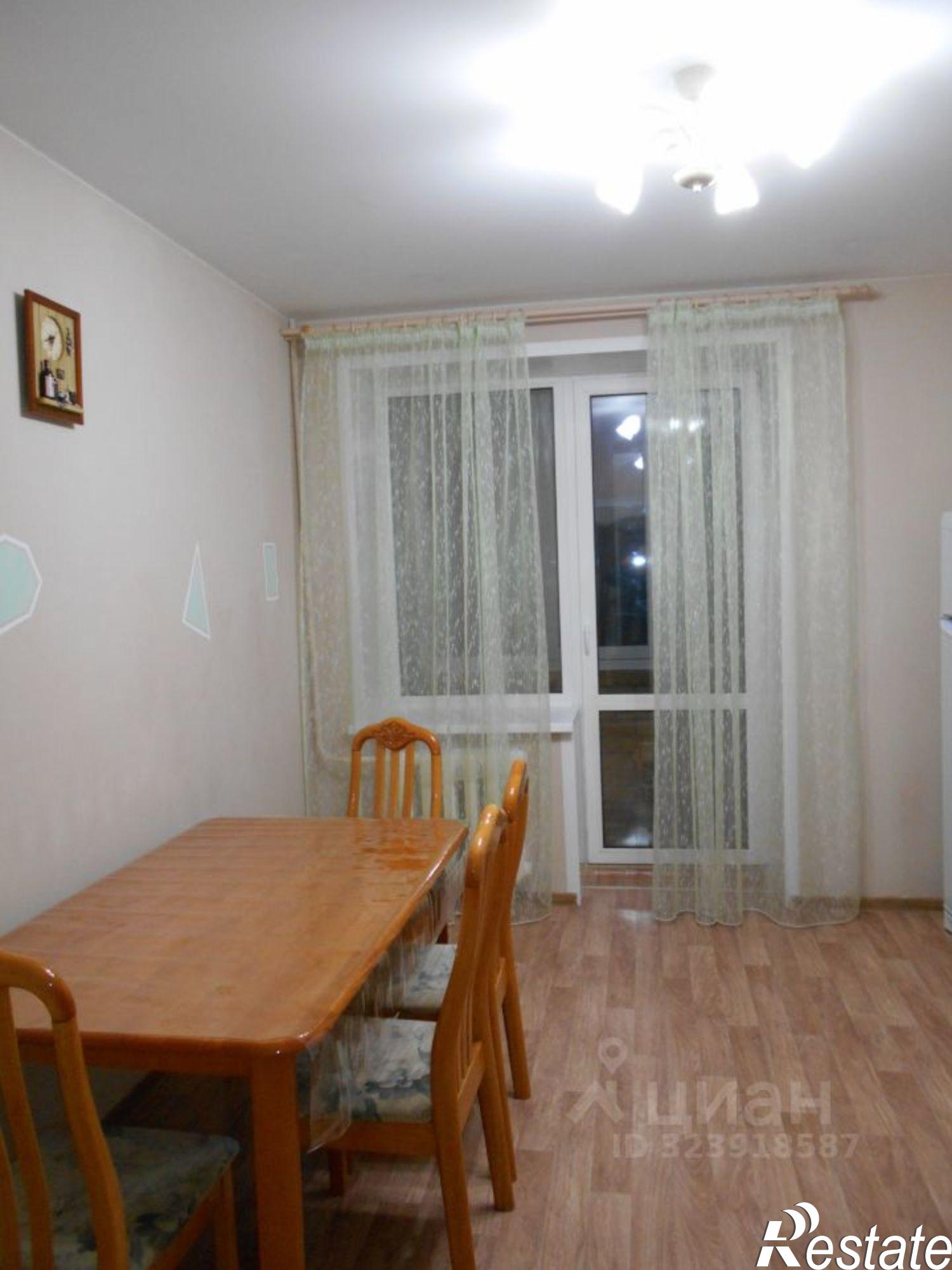 Сдать квартиру за 33 000 рублей на ул Мира, 10а