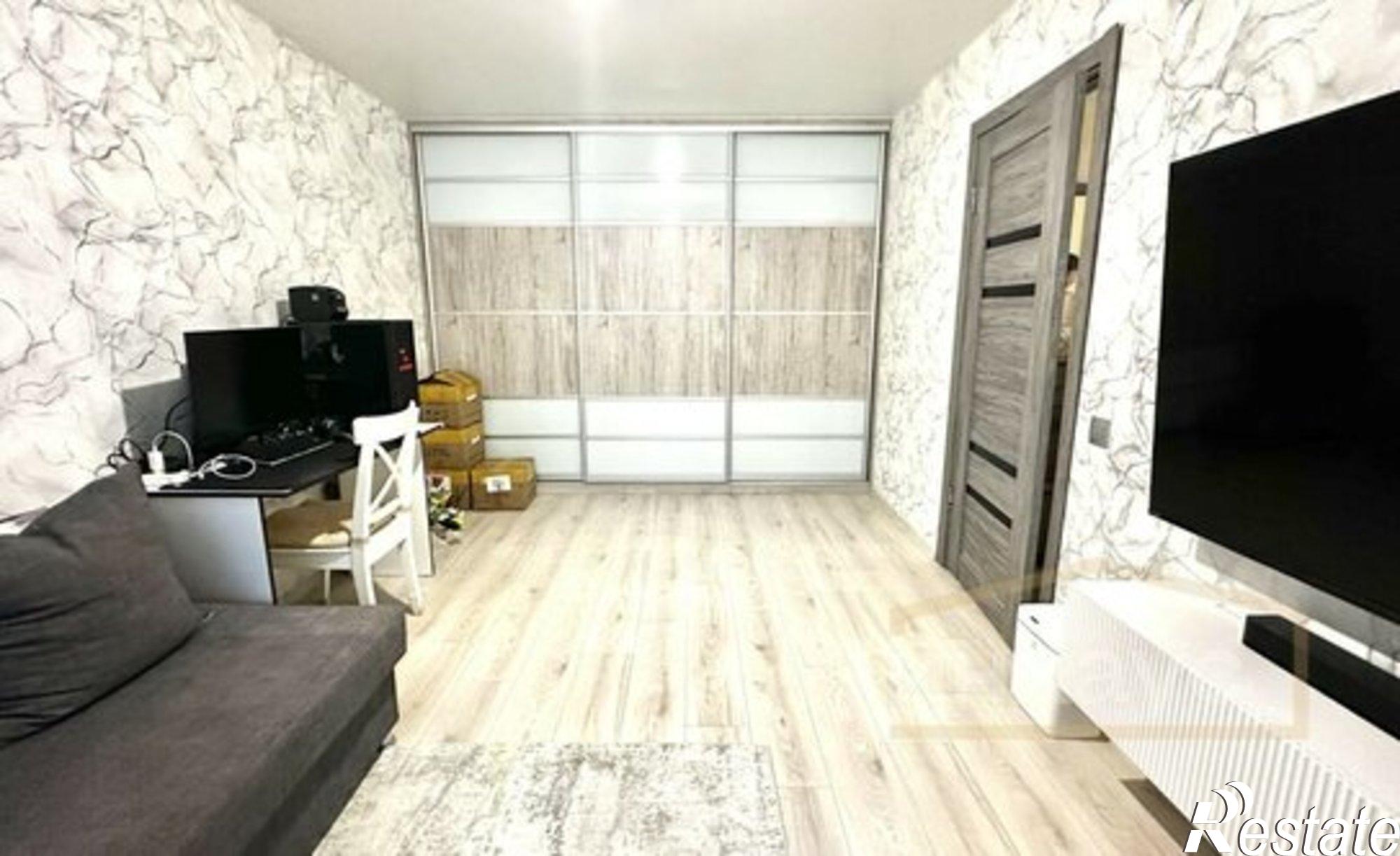 Купить квартиру за 4 450 000 рублей на улица Моторостроителей, 8