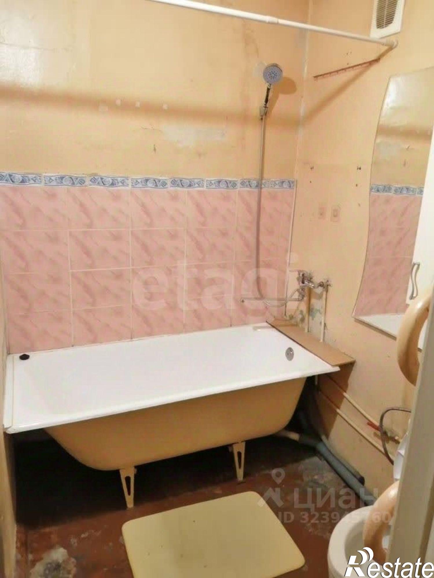 Сдать квартиру за 23 000 рублей на ул Липатова, 8