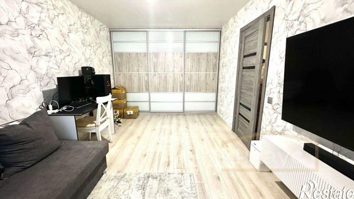 2-комн квартира улица Моторостроителей, 8,  д. 8