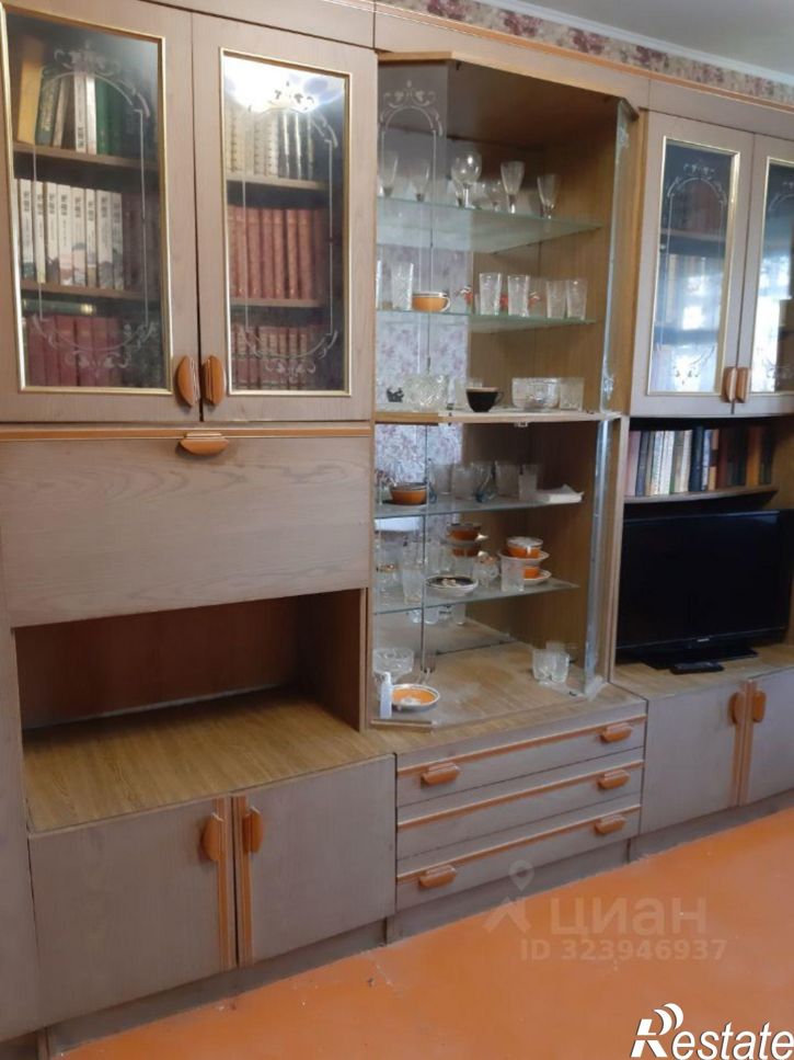 2-комн квартира улица Милиционера Власова, 27,  д. 27